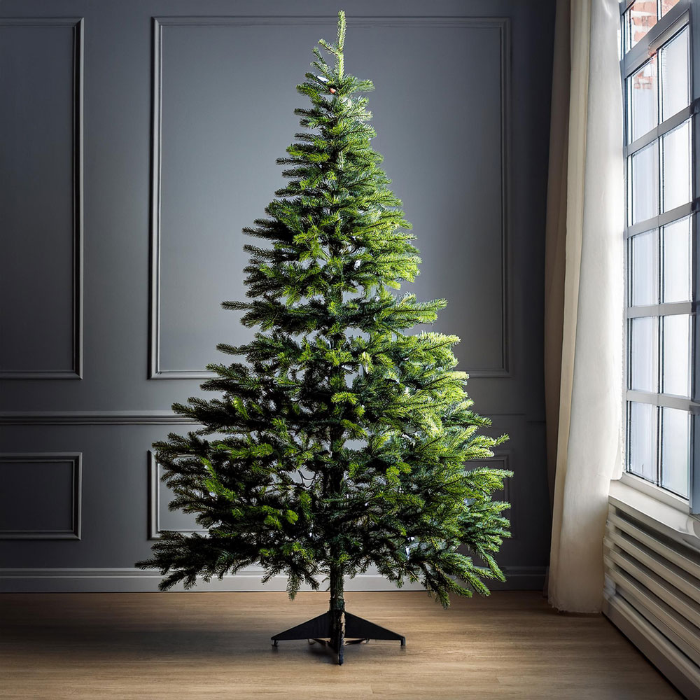 Christmas-Tree-Artificial.jpg