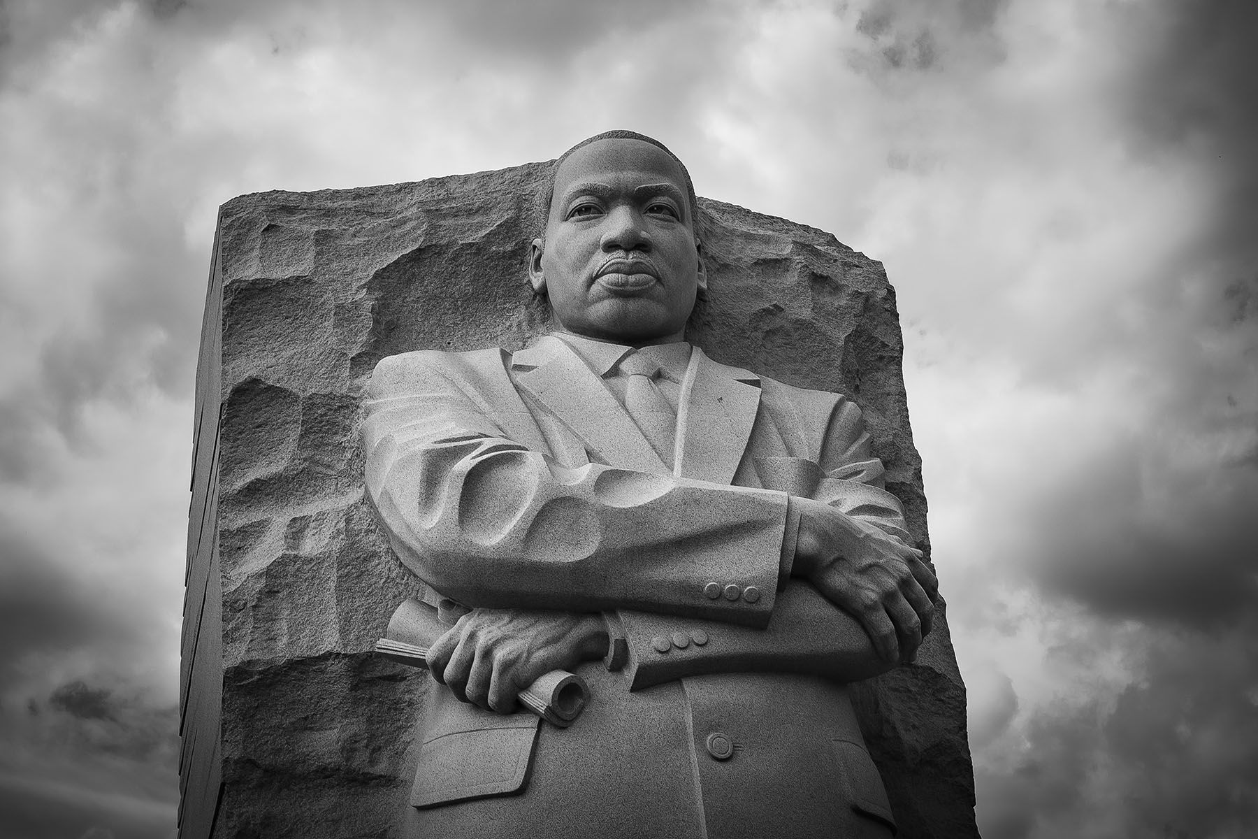 mlk statue